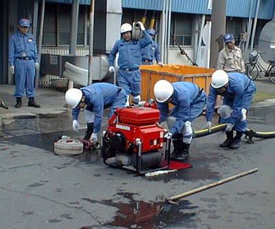�P���̗l�q02