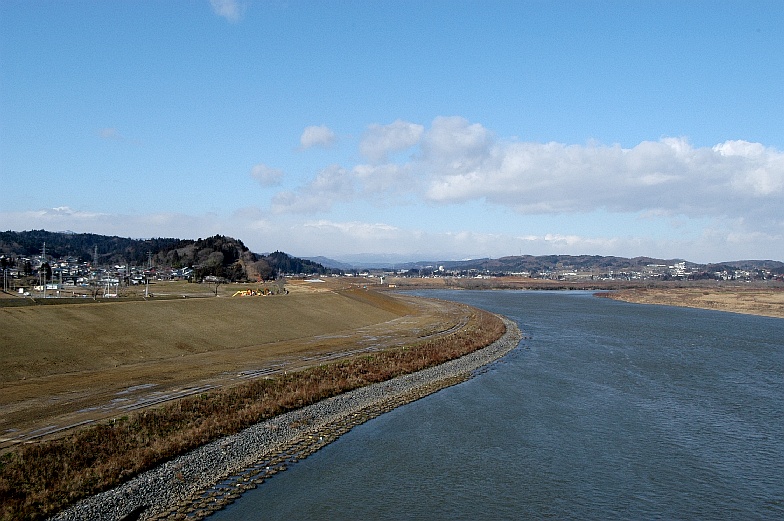 �k���̊ݕӂ͐l�H�I�ł������}�Ζʂł���